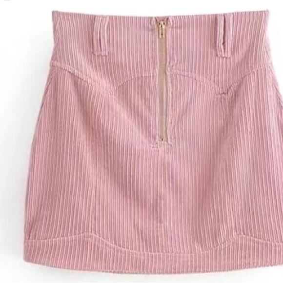 FOR‎ LOVE & LEMONS DIXIE MINI SKIRT CORDUROY PINK ZIPPER CLOSURE SIZE M - Picture 1 of 7